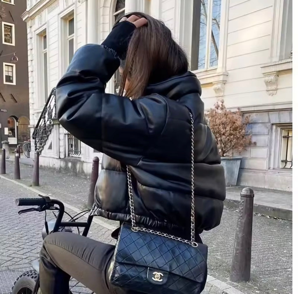 VESTE PALACE